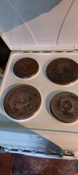 Продам электроплиту