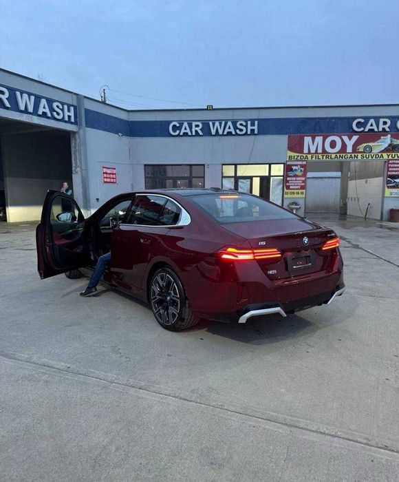 BMW i3 naqd va rassrochka xizmati
