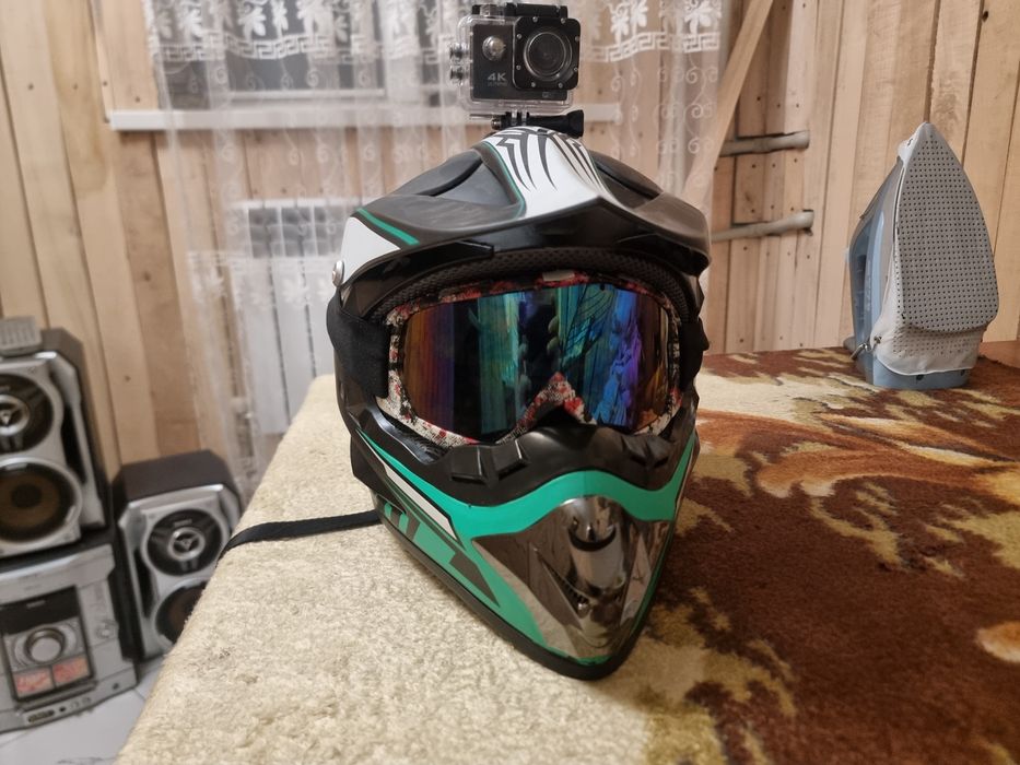 Шлем в комплекте