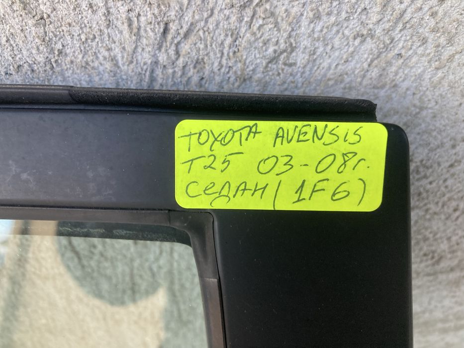Задна дясна врата за тойота авенсис седан/toyota avensis t25 03-08г