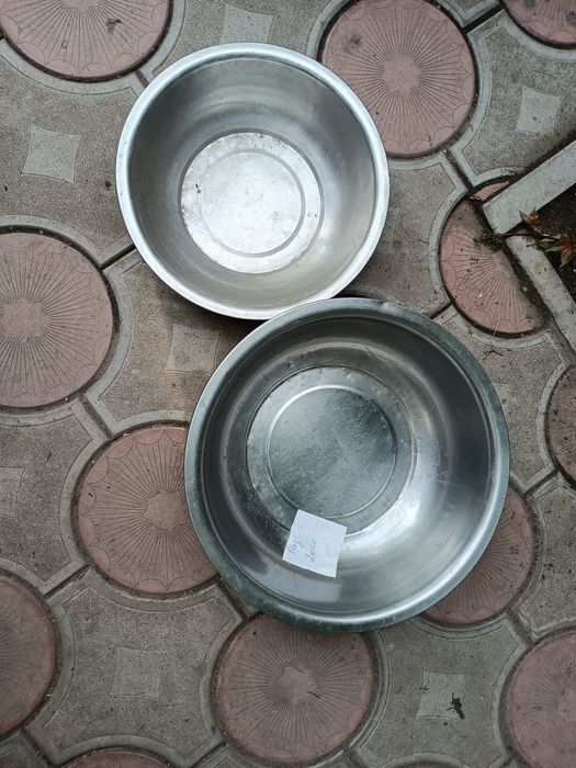 Продам стаканы,вазы,чашки продамицы