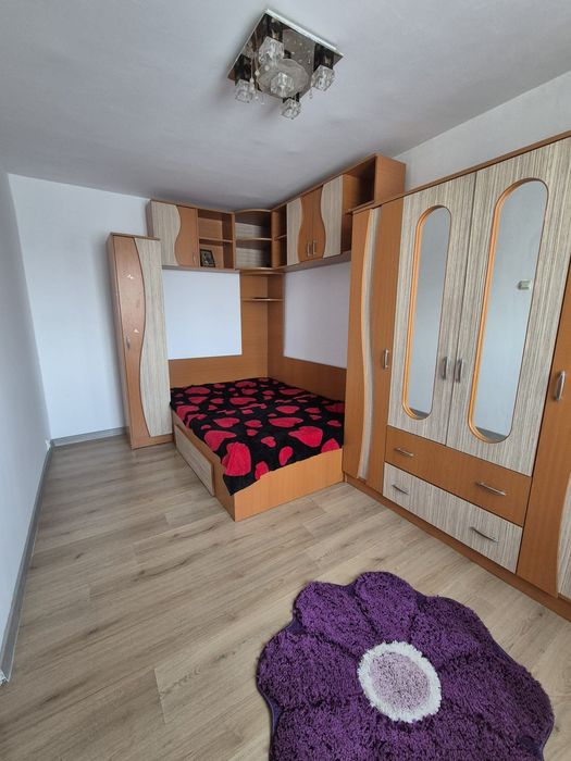 Inchiriez apartament Trivale