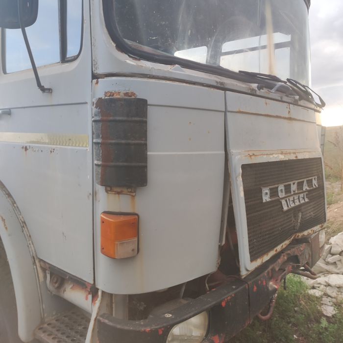 Iveco eurocargo cu obloane