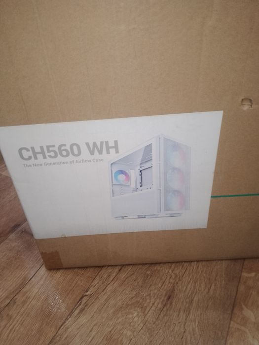 Продам кейс . Thermaltake View 32 TG RGB