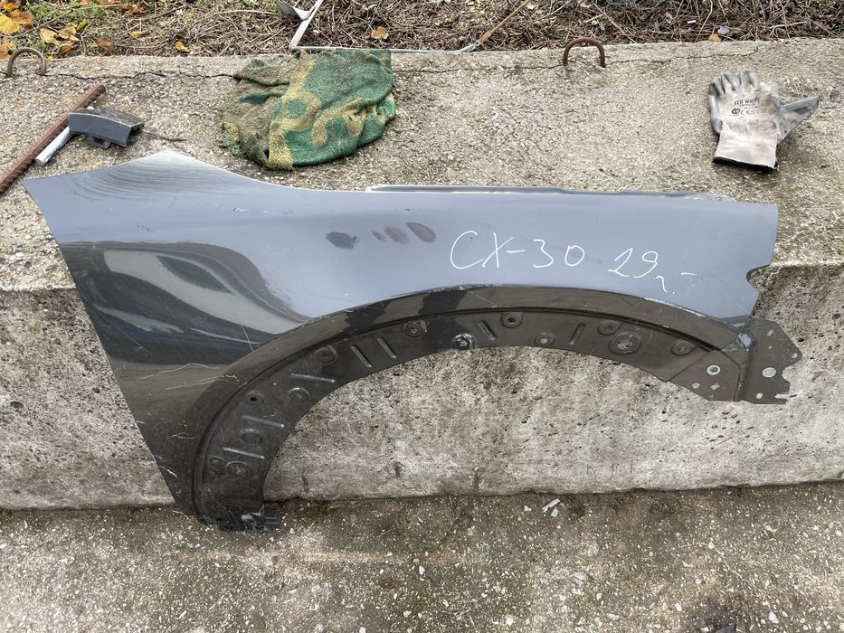 Десен калник за Mazda CX30 Мазда ЦХ30  2019г-