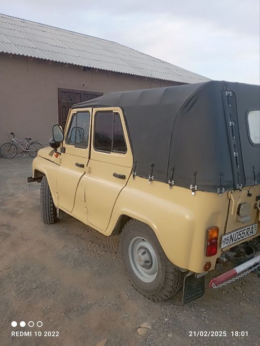 Uaz sotilasi tayor
