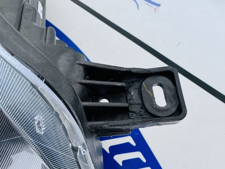 Far dreapta led Ford Kuga dupa 2020 cod LV4B-13W029-AL