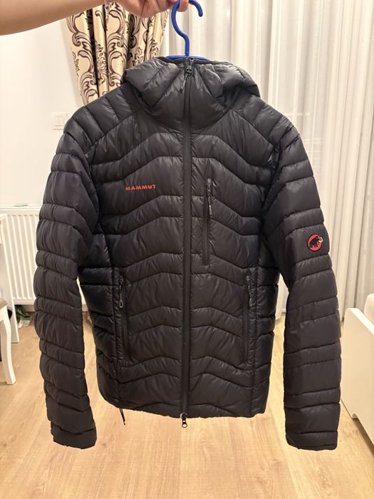 Geaca Puf Mammut, marimea M