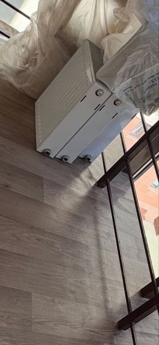 Продам батареи 3шт