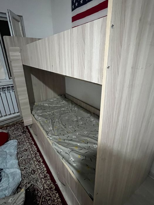 Кровать двухярустная