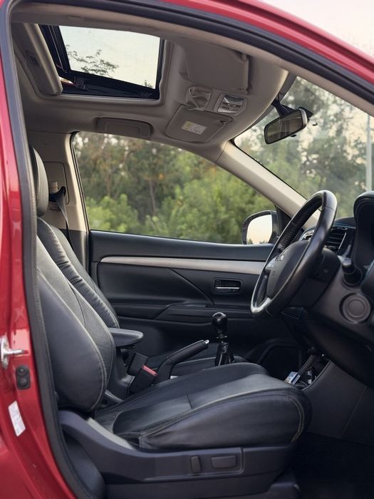 Mitsubishi outlander 2.2 diesel fabricație 2015