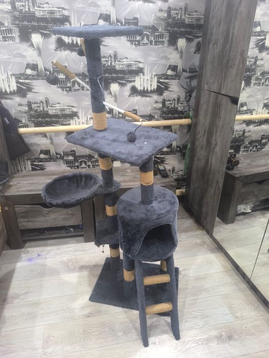 Продам домик для котов