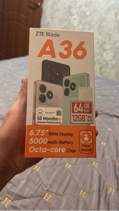 Новый телефон в упаковке