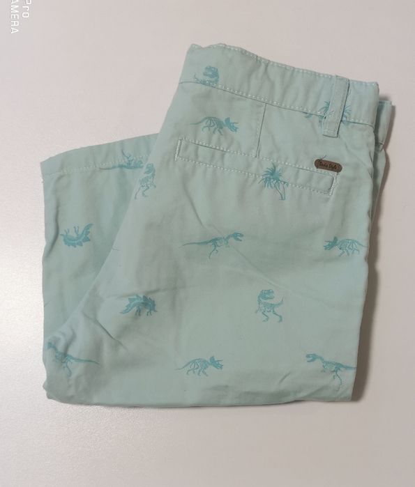 Къси панталони Aston Martin , Дънки True Religion