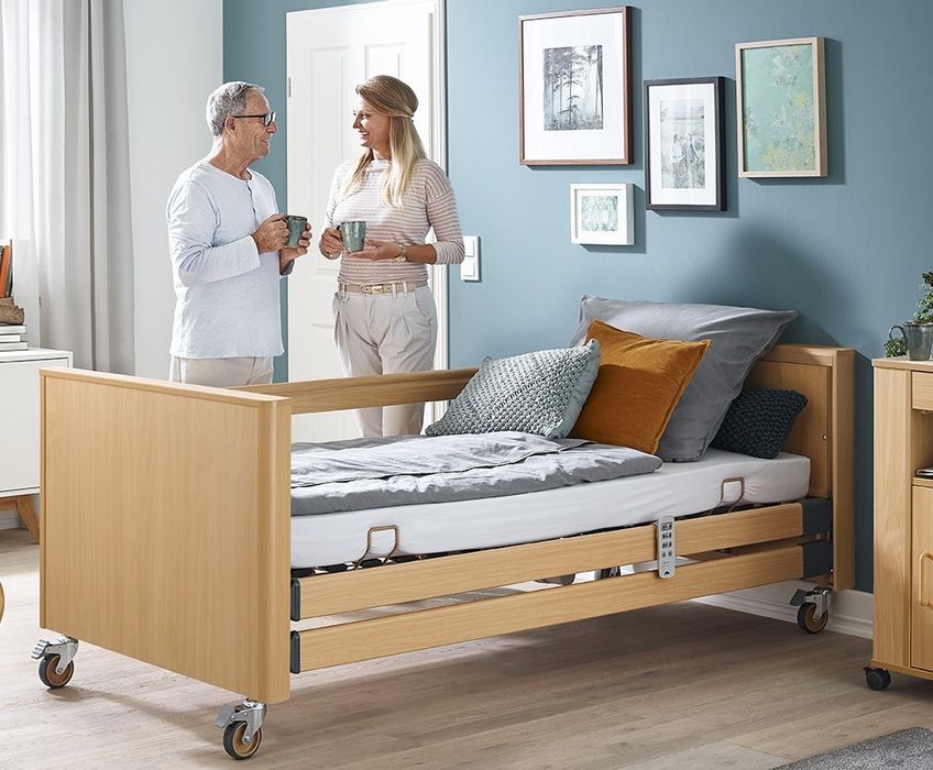 Inchiriez pat spital medical electric / ingrijire bolnavi