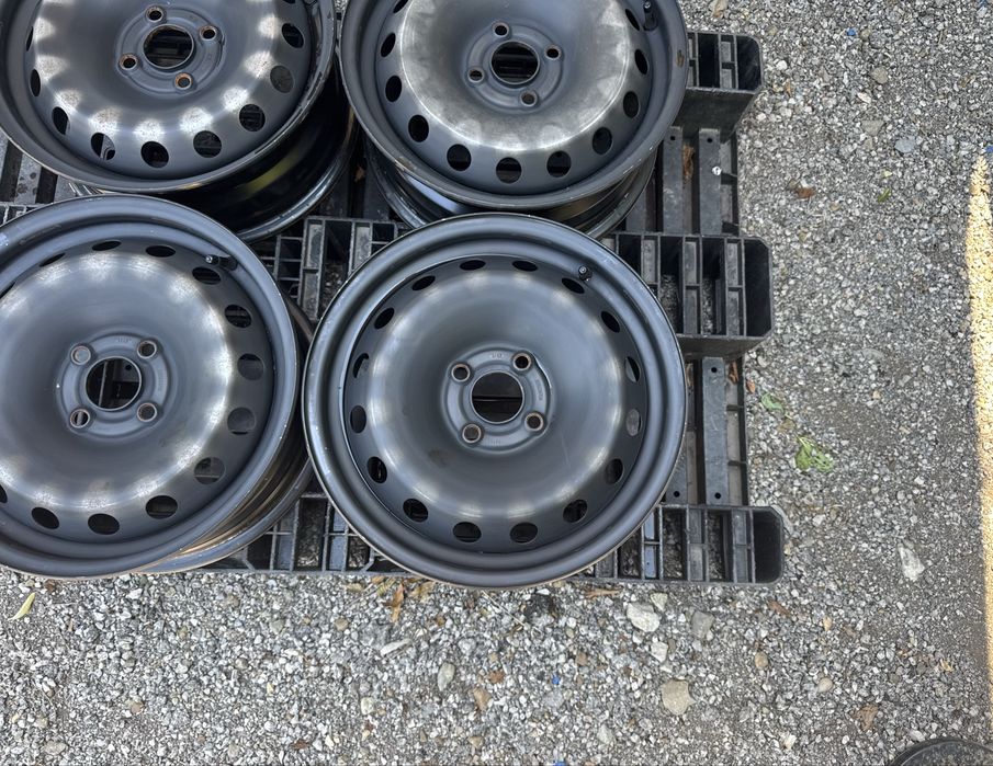 4бр.Оригинални джанти 15" 4x100 за Renault Kangoo,Dacia Dokker,Nissan