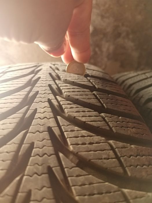 Джанти с гуми и тасове
