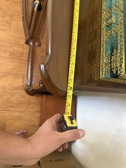 Продам сервант с тумбой