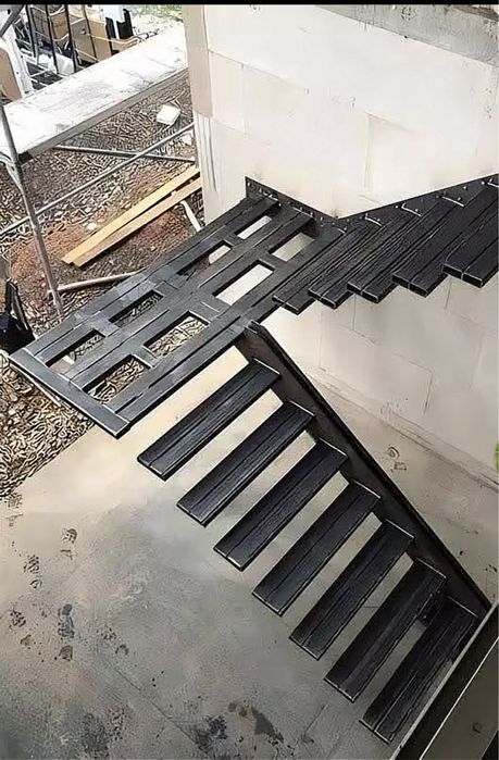 Изготовление антрилосльног этажа и лестниц