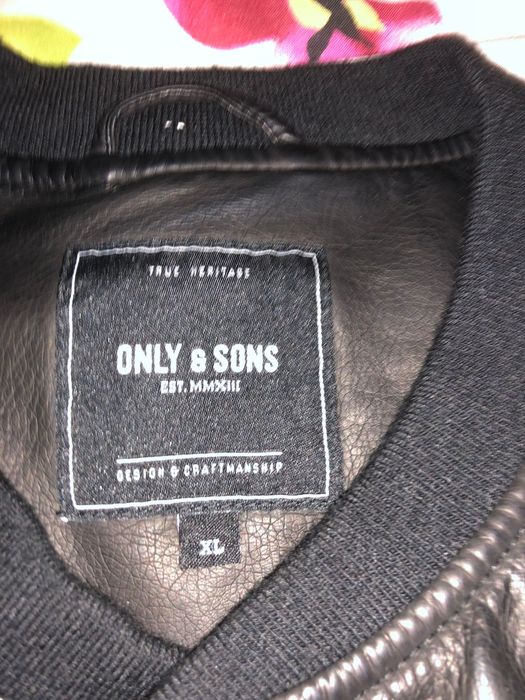 Greaca biker din piele ecologica