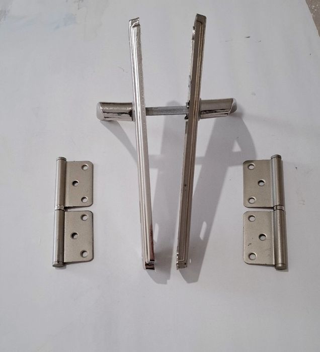 Чисто нова интериорна, безфалцова врата с каса, панти, шилдове-всичко