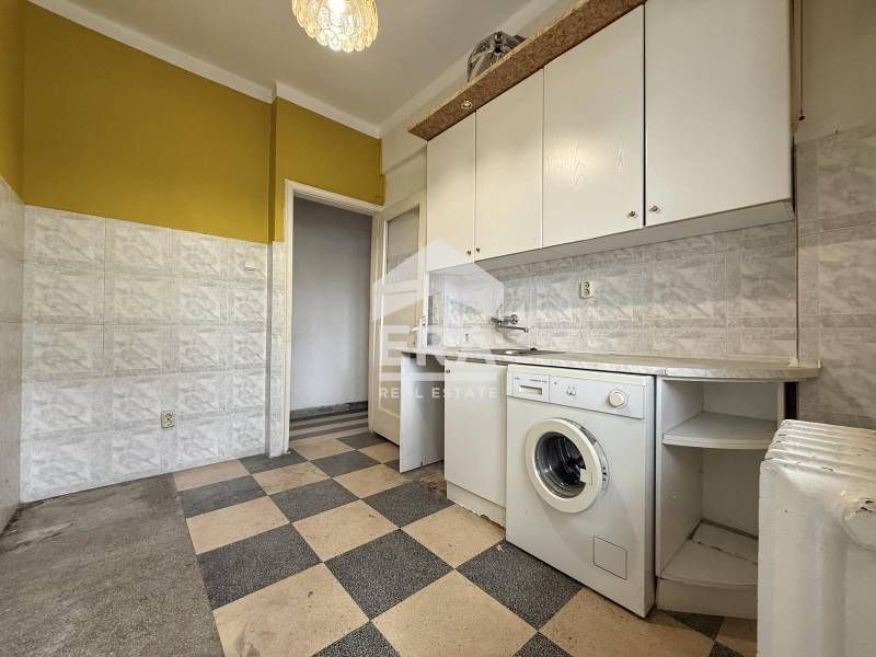 Продава се Четиристаен апартамент в София, Център - 128 кв.м за 5313 €/кв.м - Снимка #11