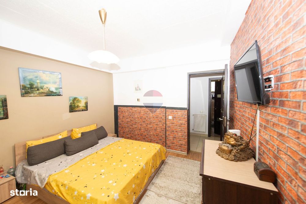 Casa / Vila individuala de vanzare P+M 7 camere Berceni