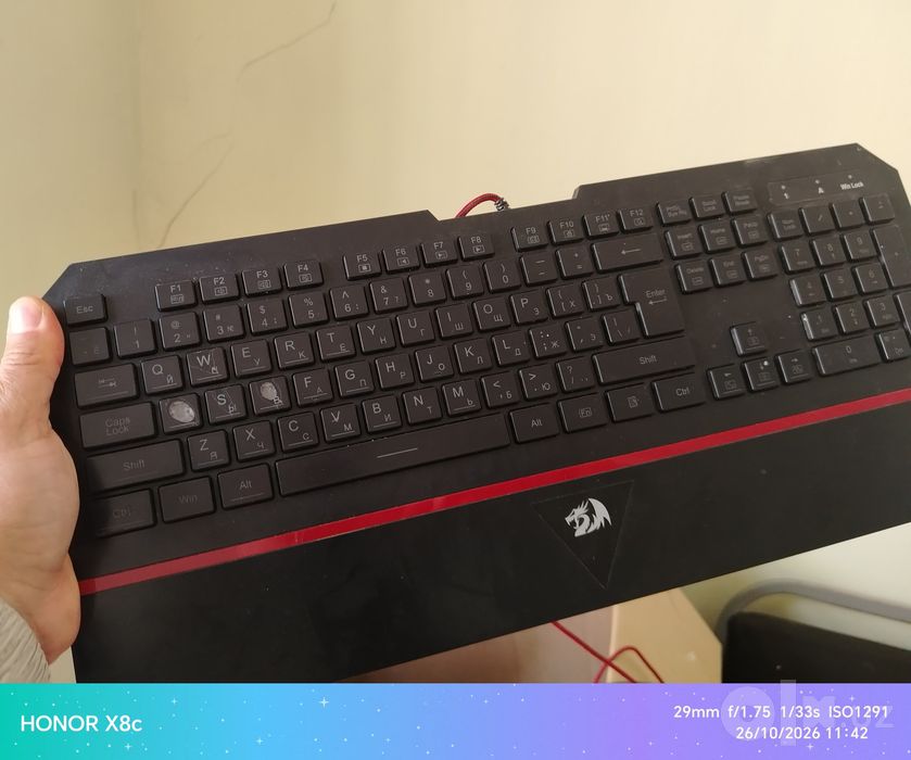 Vediokarta GT 730 4GB. Klaviatura