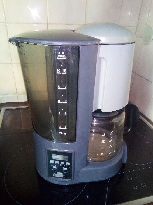 Продавам швейцарска кафе машина Мио Стар