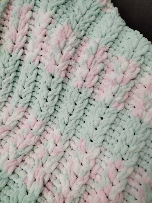 Бебешко одеало от Ализе пуфи. Меко и нежно при допир.