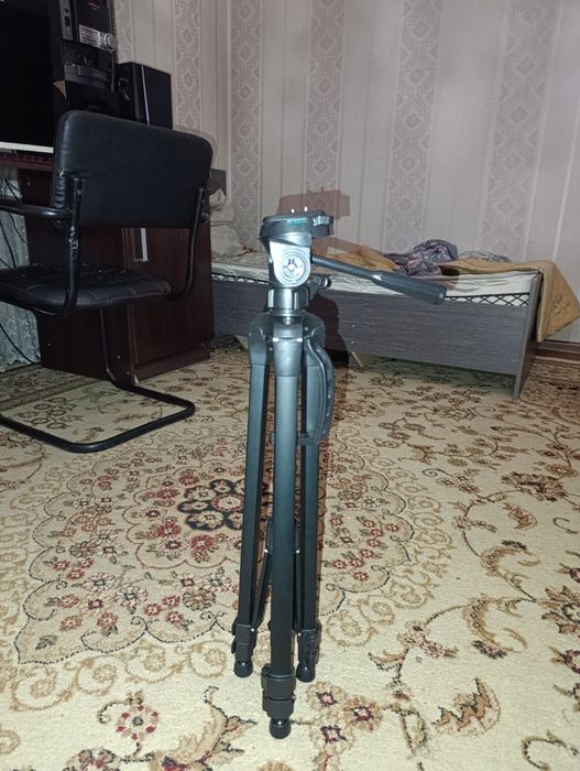 Штатив continent a2