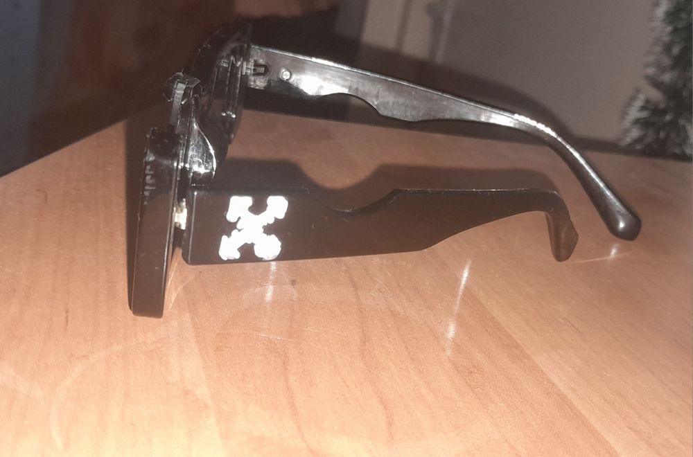 Ochelari    de   soare