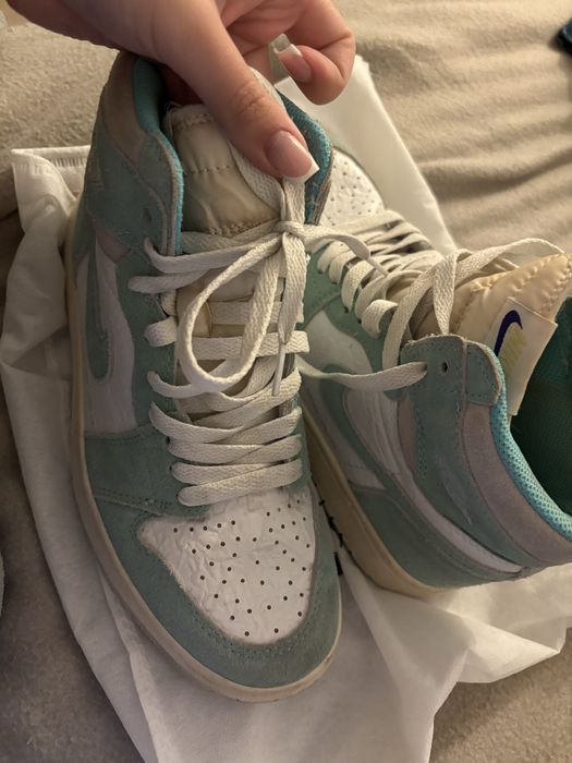 Adidasi Nike Jordan 1
