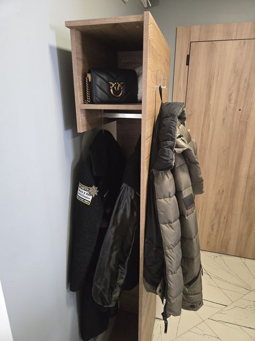 Портманто  / антре с шкаф за обувки и рафтове МДФ - като ново