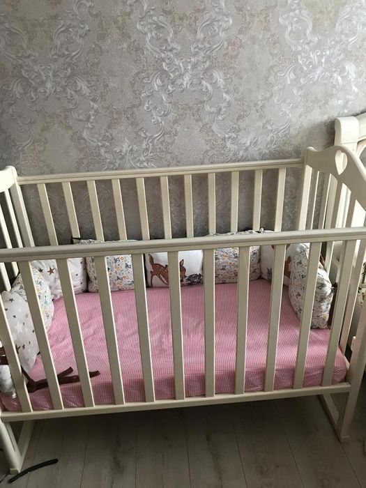 Кроватка детская