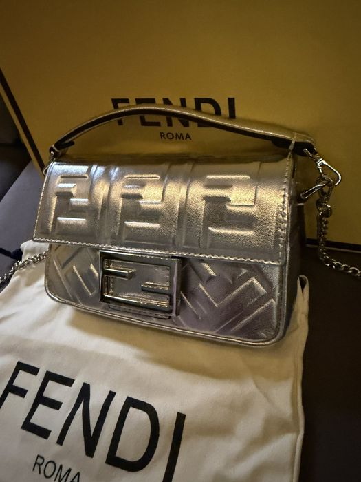 Fendi baguette оригинална чанта