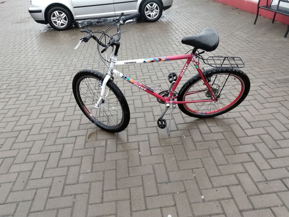 Vând bicicleta stare buna