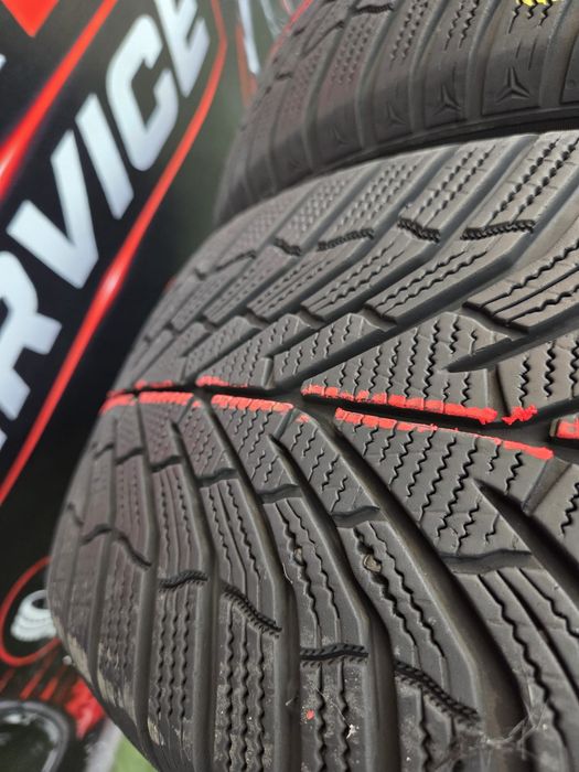 235 45 R18 Kumho m+s