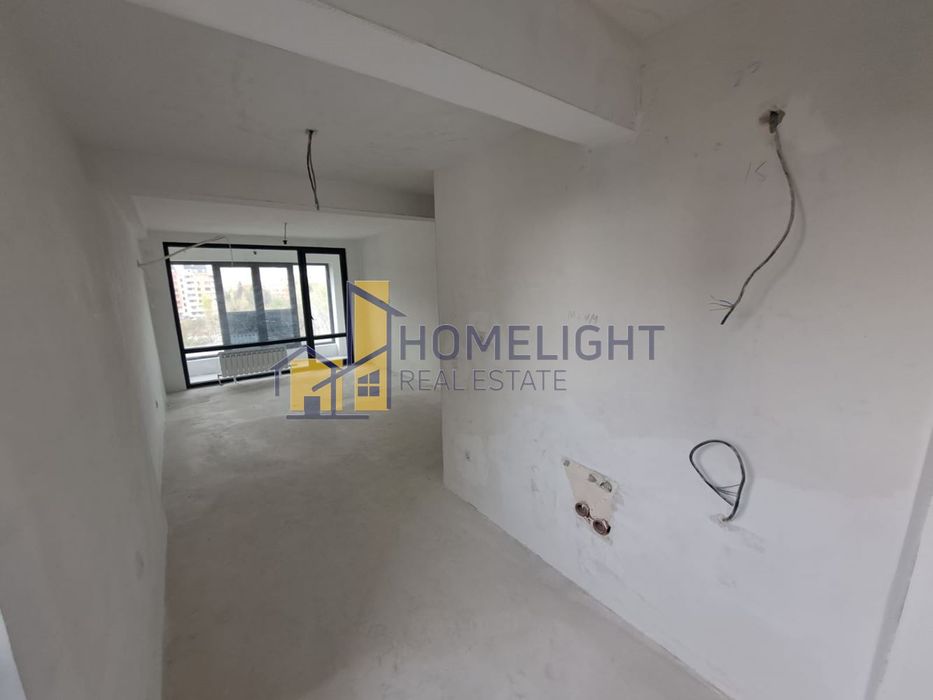 Продава се Тристаен апартамент в София, Гоце Делчев - 108 кв.м за 2649 €/кв.м - Снимка #3