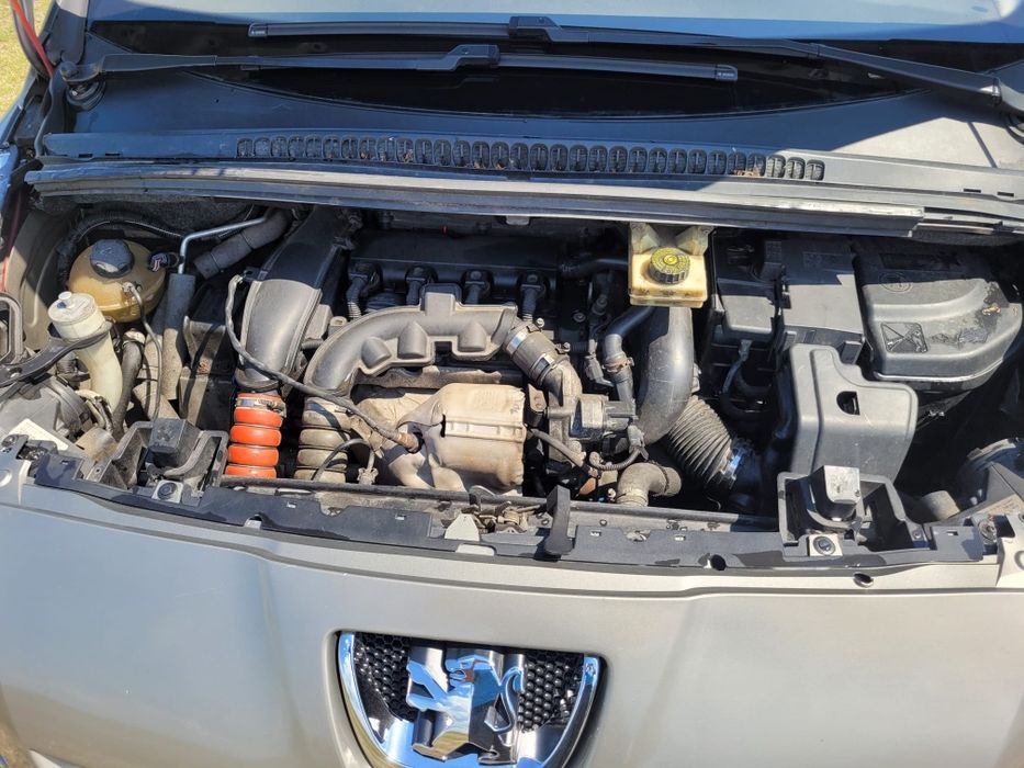 Peugeot 5008 1.6 benzina
