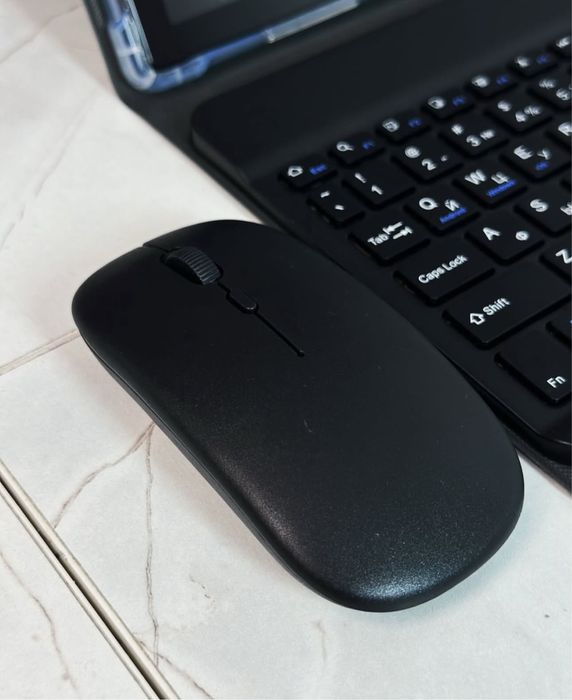 Планшет G2000