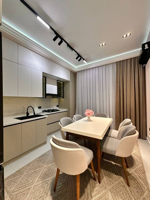 Квартира ЖК Solaris 4/8/10 120 м2