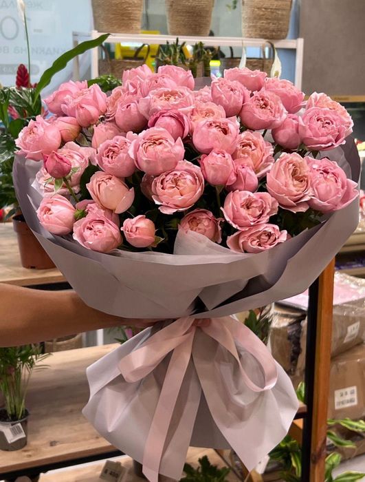 Лютики, пионы голландские