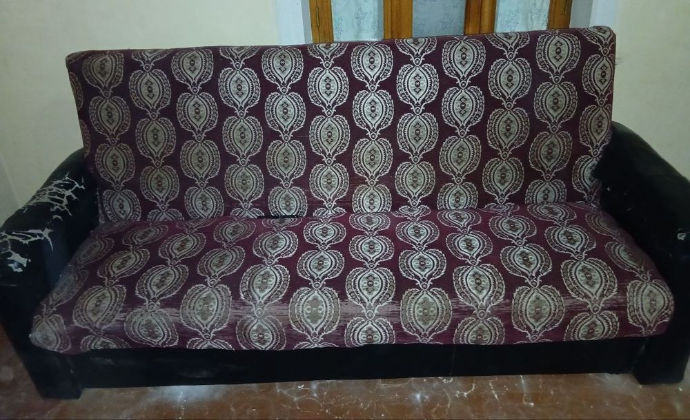 Mebellar sotiladi
