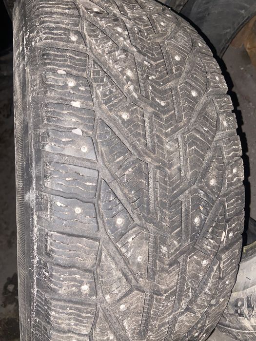 Резина зимняя с шипами