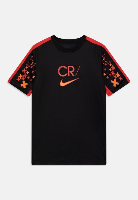 Nike DRI-FIT CR7 Tee оригинална тениска ръст 147-158см Найк спорт фланелка