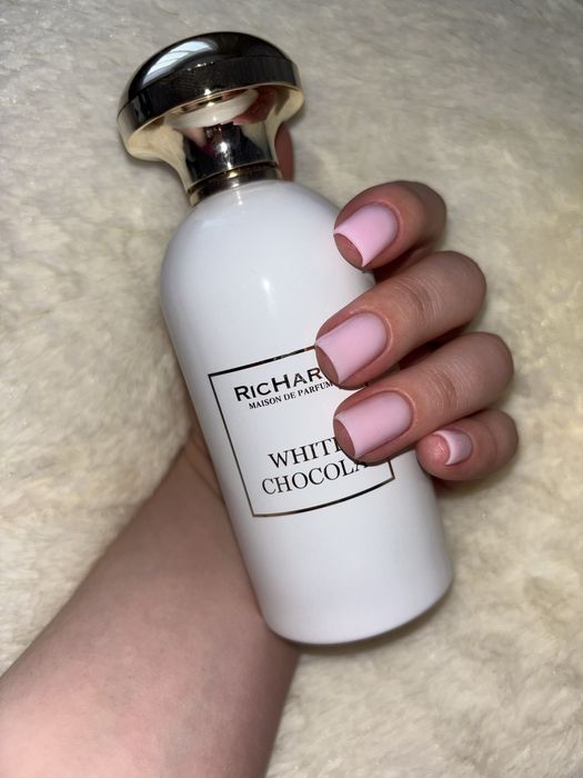 Маникюр и педикюр