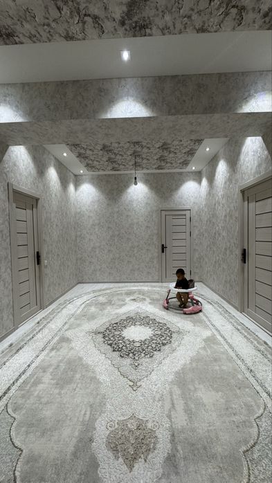 Qibray sentrda 1-etajda 5xonali kv sotiladi