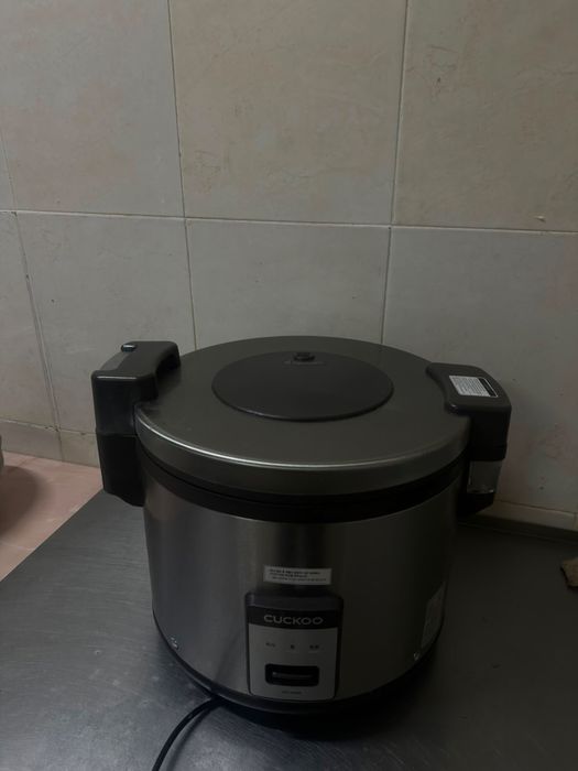 Продам рисоварка,пицца печька ,тостер все новые