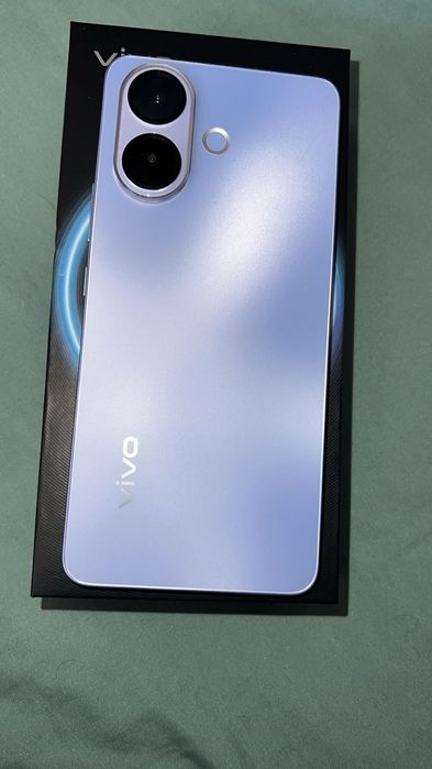 Продам Vivo V 60 Lite